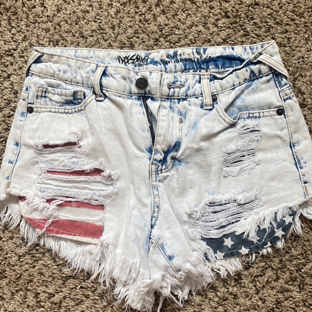 american flag shorts